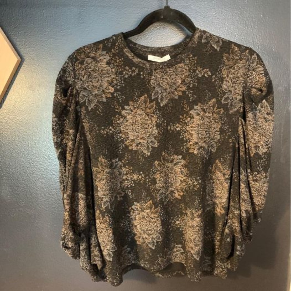 Zara Oversized Puff Sleeve Top, Small